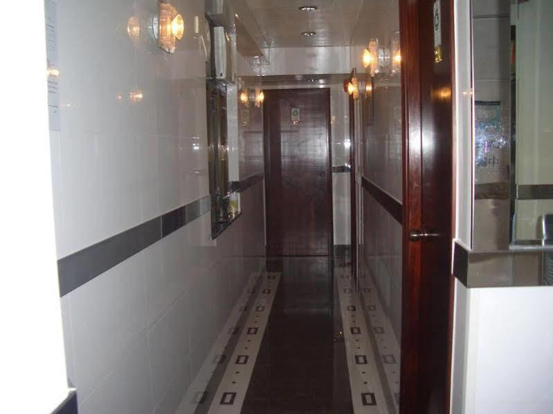 Maple Leaf Guest House Hongkong Kültér fotó